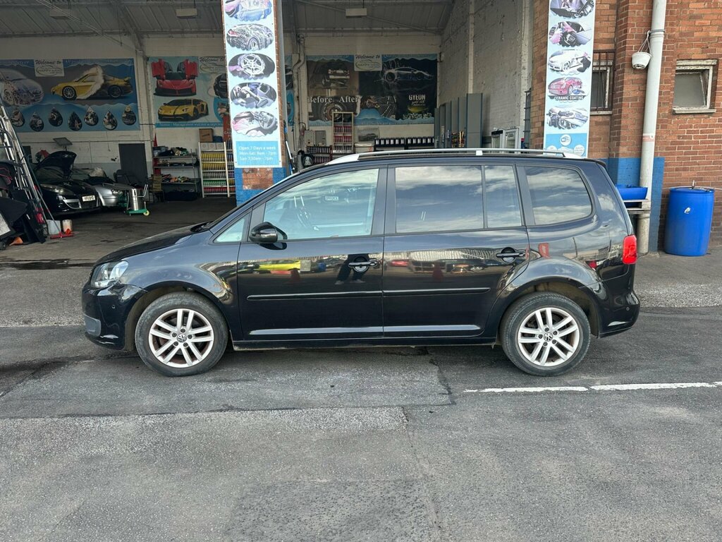 Volkswagen Touran 1.6 Tdi Se Euro 5 Black