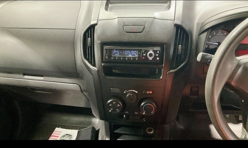 Isuzu D-Max Pickup Single Cab 1.9 Td Utility 202020  #6