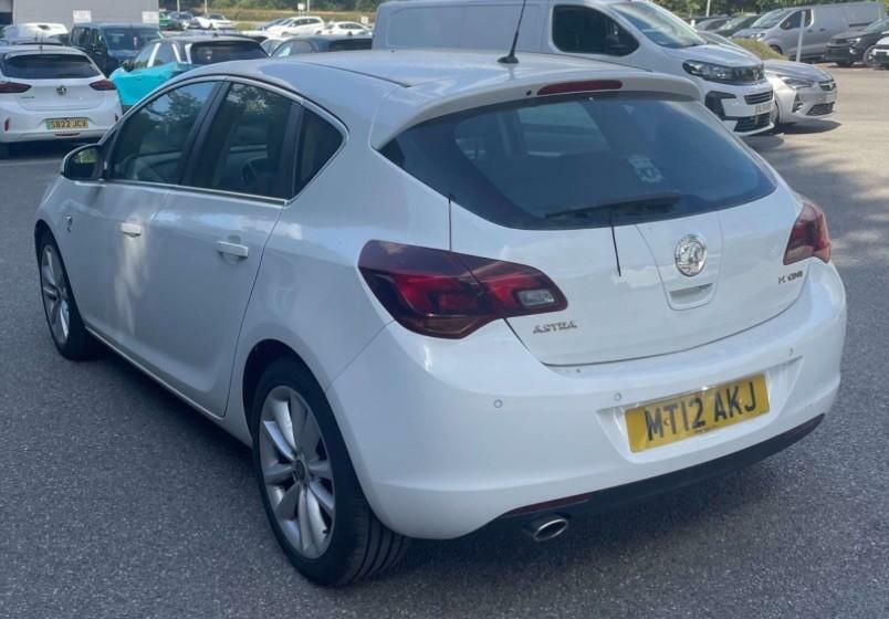 Vauxhall Astra Elite Cdti S S White #2