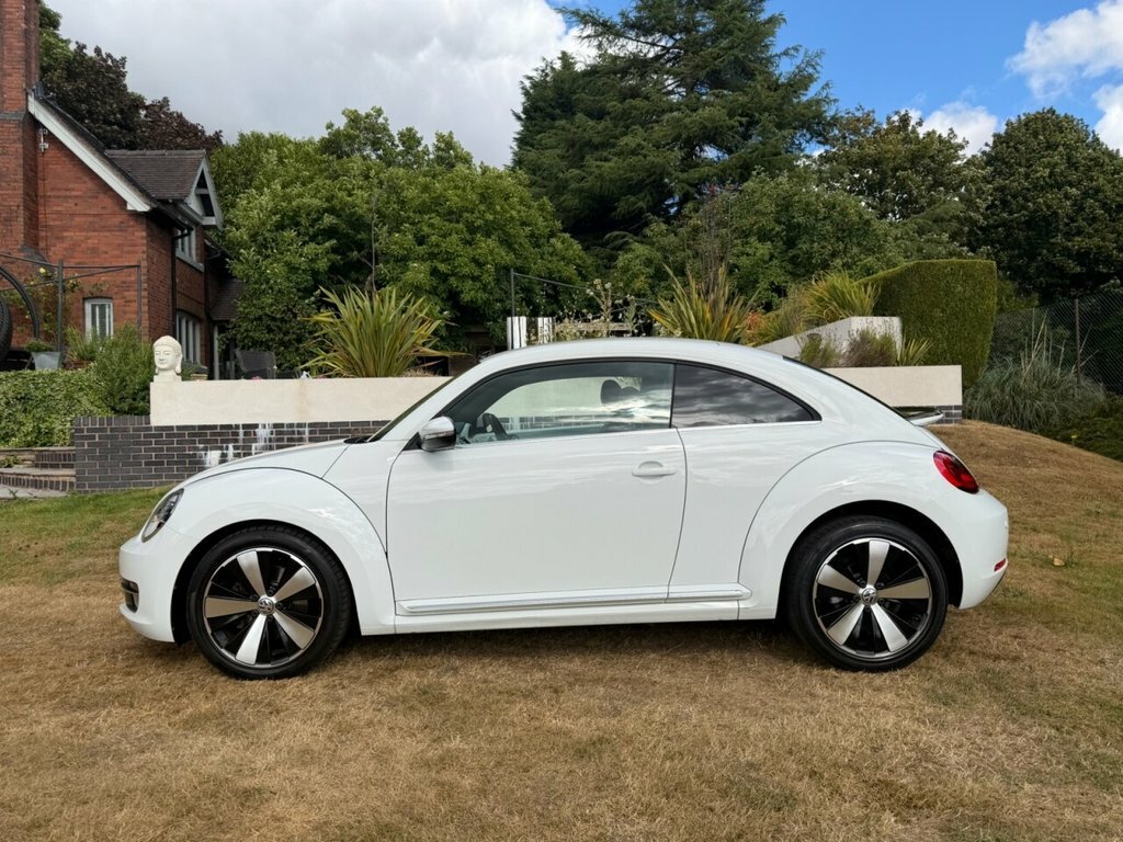 Volkswagen Beetle 1.4L Design White #4