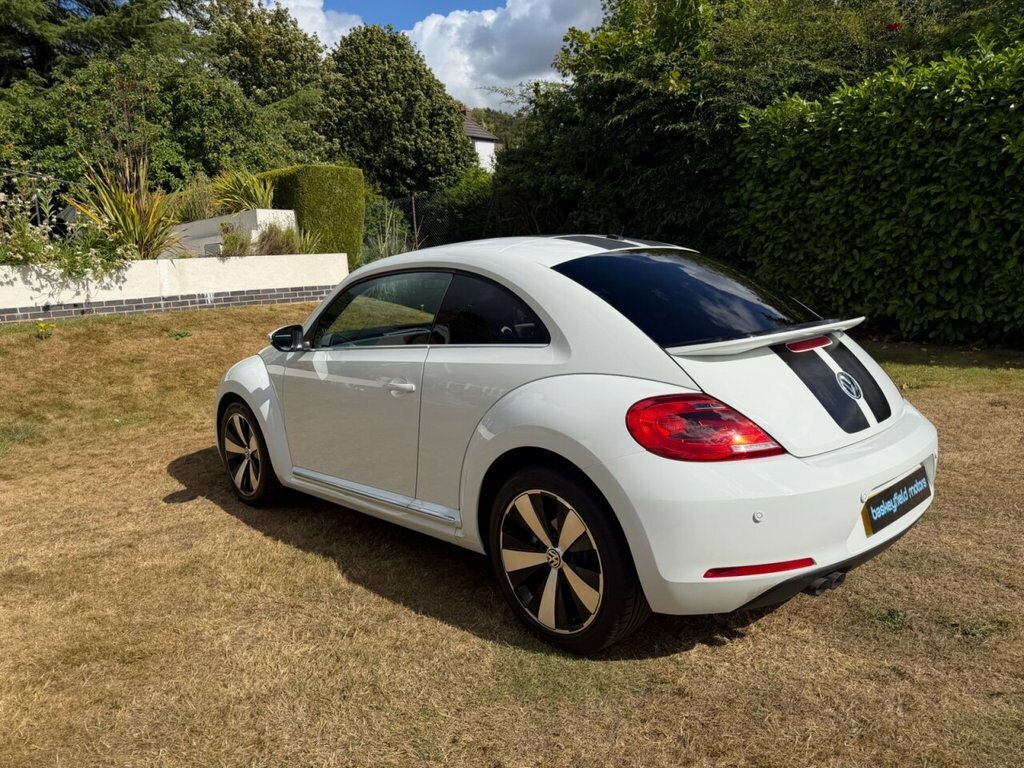 Volkswagen Beetle 1.4L Design White #6