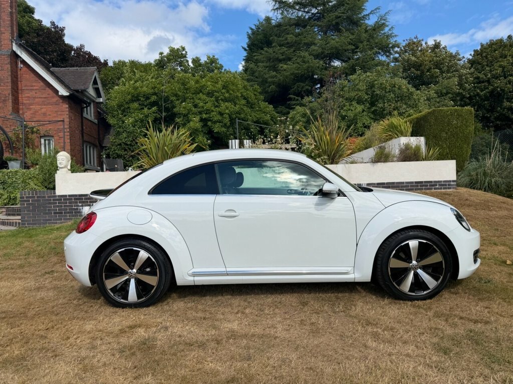 Volkswagen Beetle 1.4L Design White #5