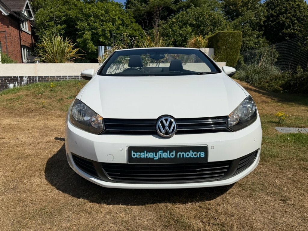 Volkswagen Golf 1.4L S White #2
