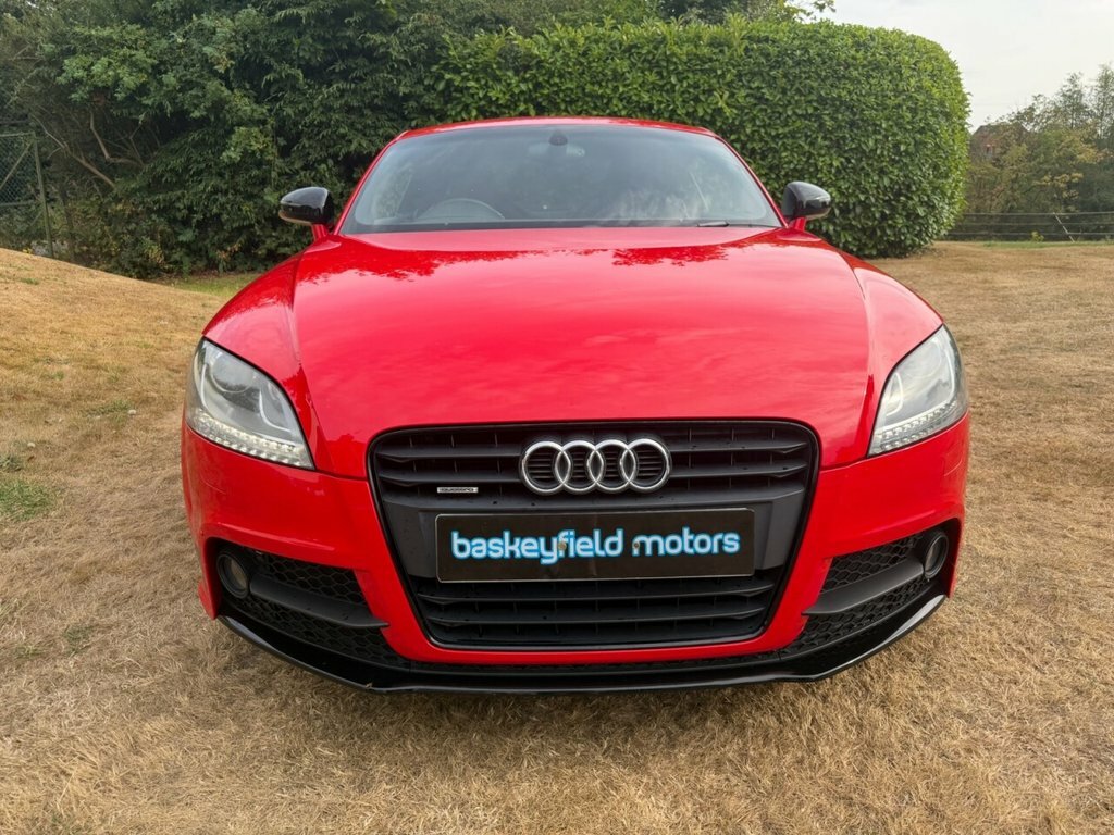 Audi TT 2L Black Edition Red #2