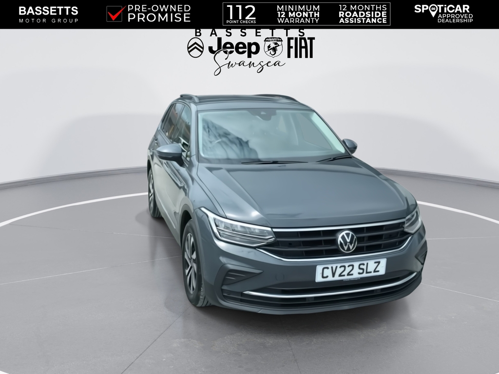 Volkswagen Tiguan Active Tsi CV22SLZ Grey #2
