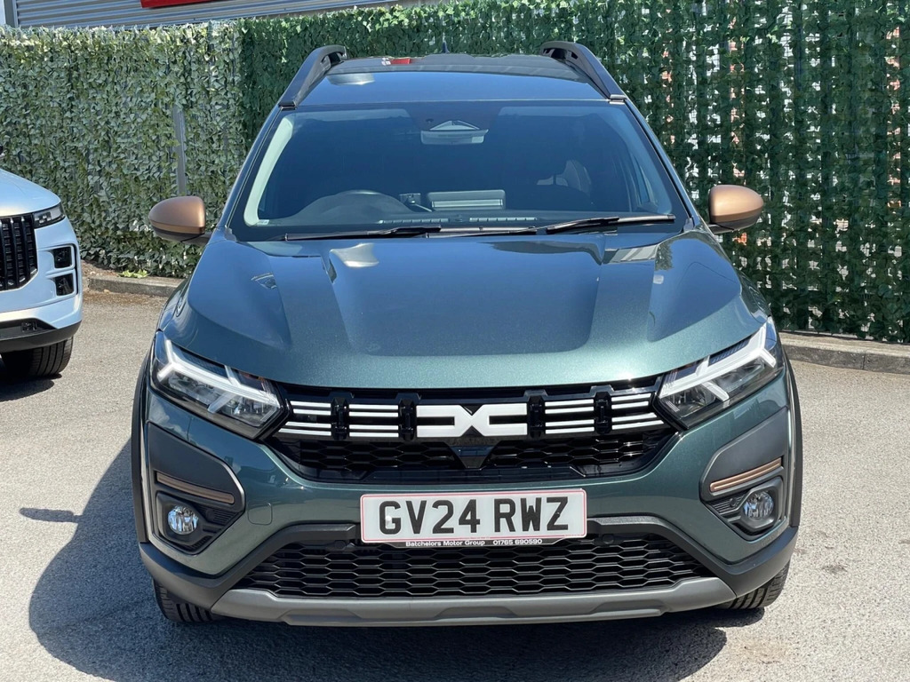 Dacia Jogger 1.0 Tce Extreme Euro 6 Ss GV24RWZ Green #2