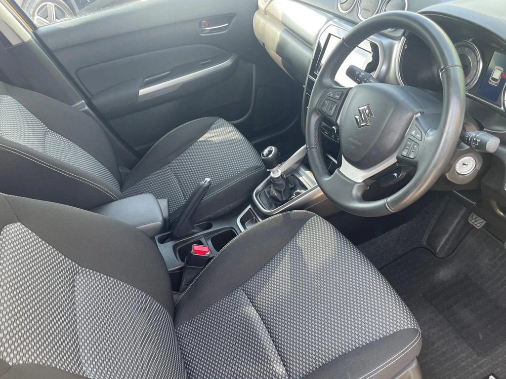 Suzuki Vitara 1.4 Boosterjet Mhev Sz-t Euro 6 Ss Yellow