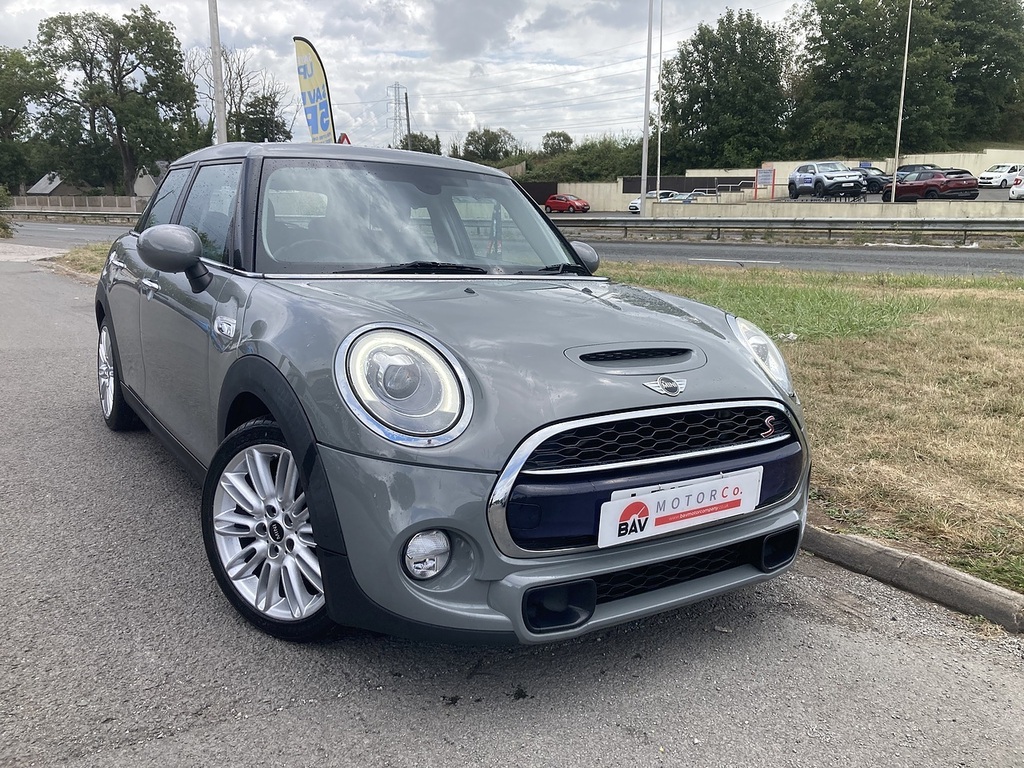 Mini Hatch Cooper S LR17ABK Grey