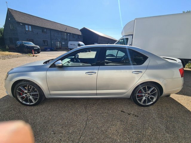 Skoda Octavia Tfsi Vrs Hatchback #2