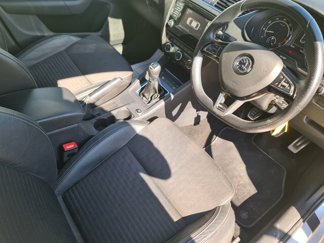 Skoda Octavia Tfsi Vrs Hatchback #3