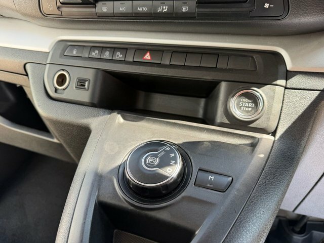 Vauxhall Vivaro 2.0 Turbo D 3100 Dynamic L2 H1 Euro 6 Ss 6Dr White #38
