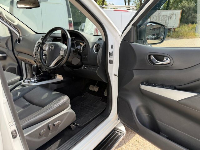 Nissan Navara 4X4 Dci Tekna Shr Dcb 201919 Black #18