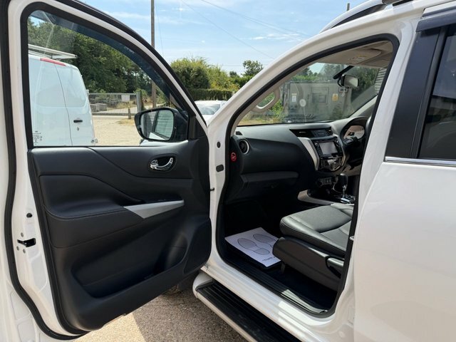 Nissan Navara 4X4 Dci Tekna Shr Dcb 201919 Black #28