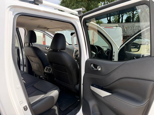 Nissan Navara 4X4 Dci Tekna Shr Dcb 201919 Black #24