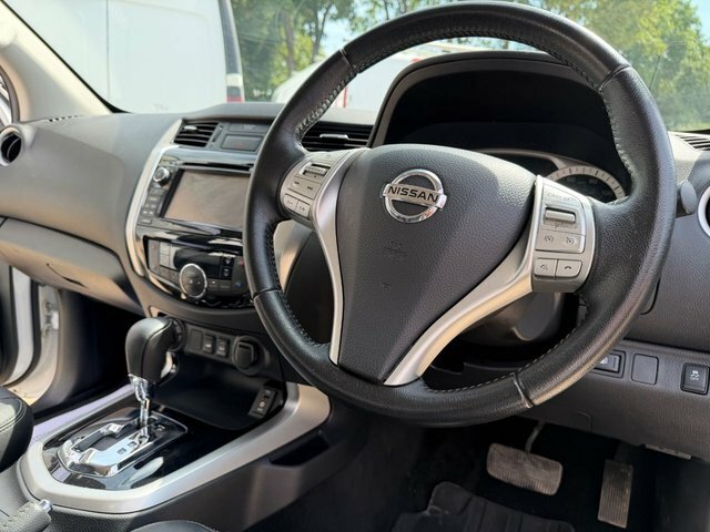 Nissan Navara 4X4 Dci Tekna Shr Dcb 201919 Black #16