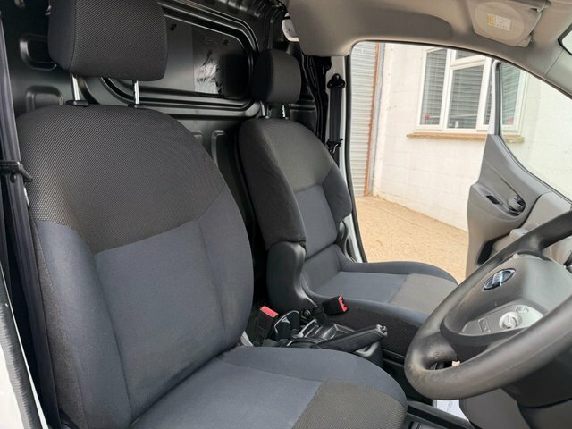 Nissan e-NV200 Acenta Quick White #4