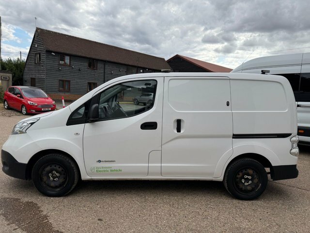 Nissan e-NV200 Acenta Quick White #3