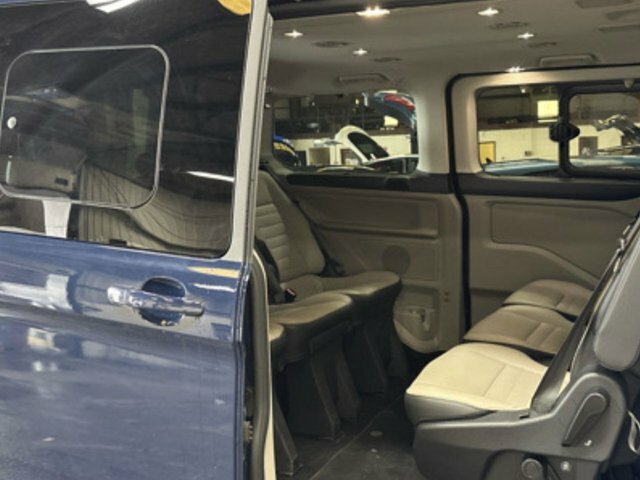 Ford Tourneo Custom 2.0 Ecoblue 170Ps Lr 8 Seater Sport Blue #18