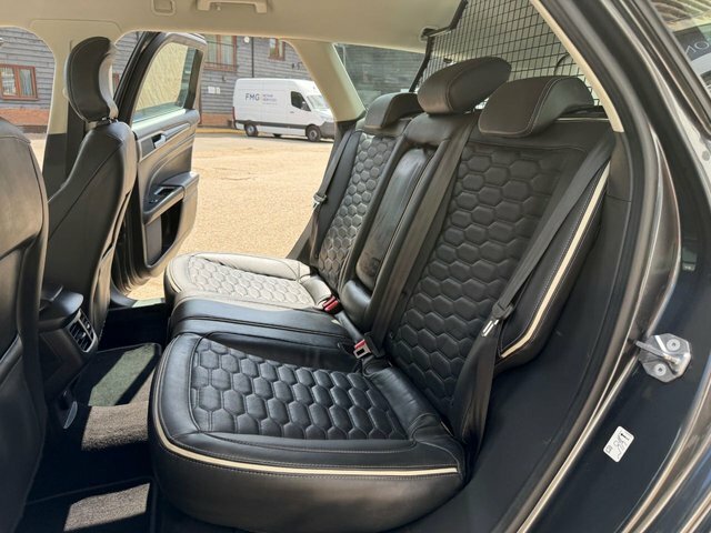 Ford Mondeo Vignale Estate 180Ps Grey #4