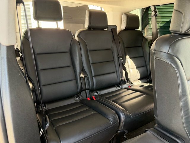 Vauxhall Vivaro Ultimate Mpv White #4