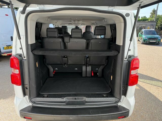 Vauxhall Vivaro Ultimate Mpv White #6
