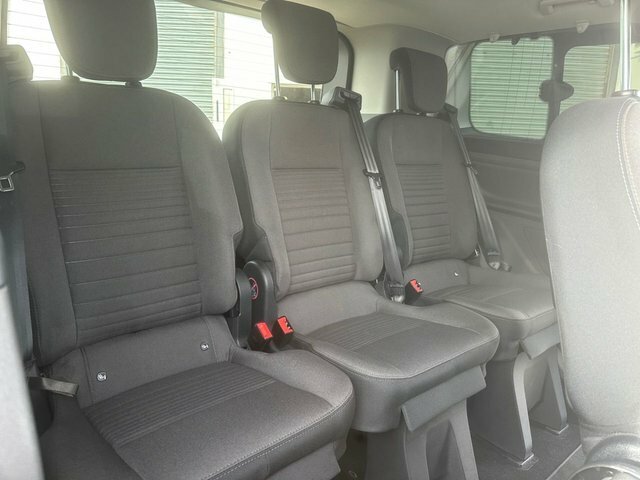 Ford Tourneo Custom 320 Ecoblue Titanium Minibus Orange #4