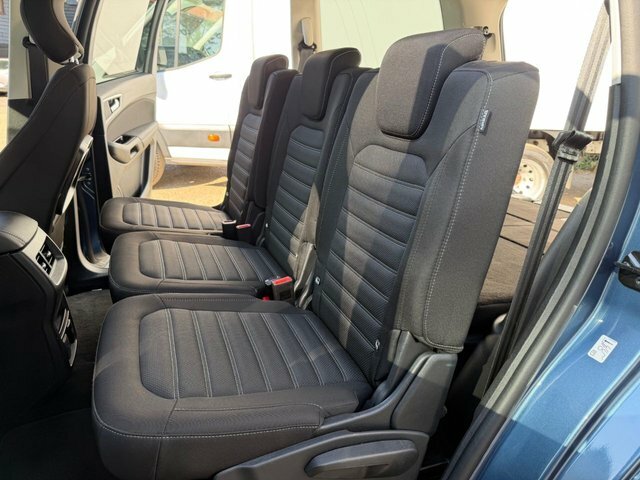 Ford Galaxy Ecoblue Titanium Mpv Blue #3