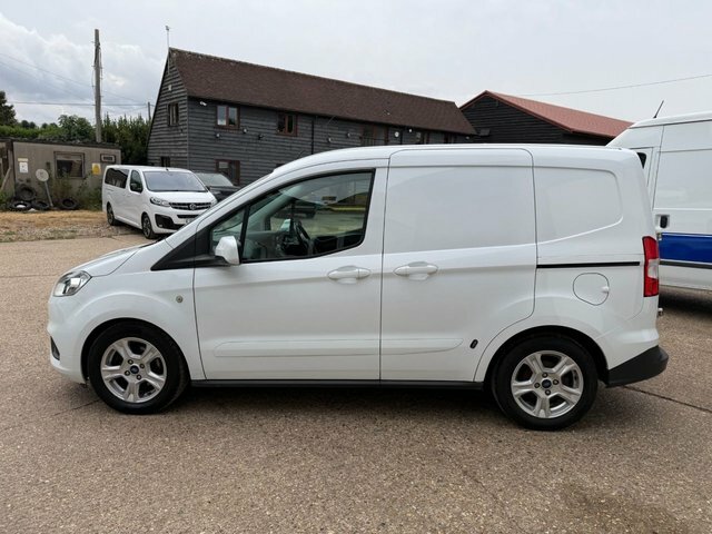 Ford Transit Courier Tdci Limited Panel Van BT22XVP White #2