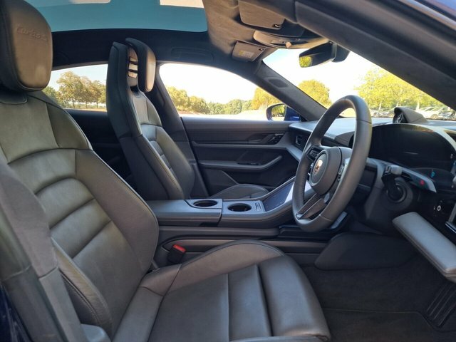Porsche Taycan Plus 93.4Kwh Turbo S Blue #6
