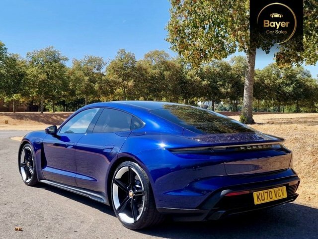 Porsche Taycan Plus 93.4Kwh Turbo S Blue #5
