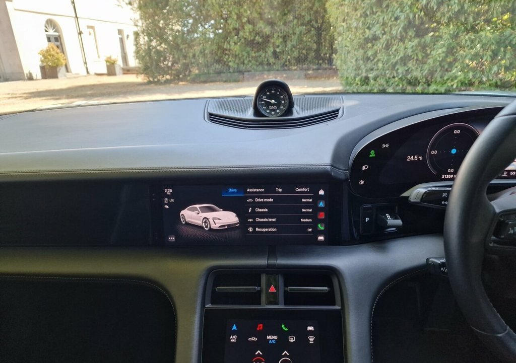 Porsche Taycan 560Kw Turbo S 93Kwh 2020 Blue #47