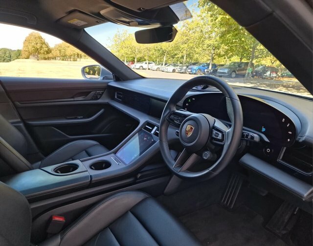 Porsche Taycan 560Kw Turbo S 93Kwh 2020 Blue #8
