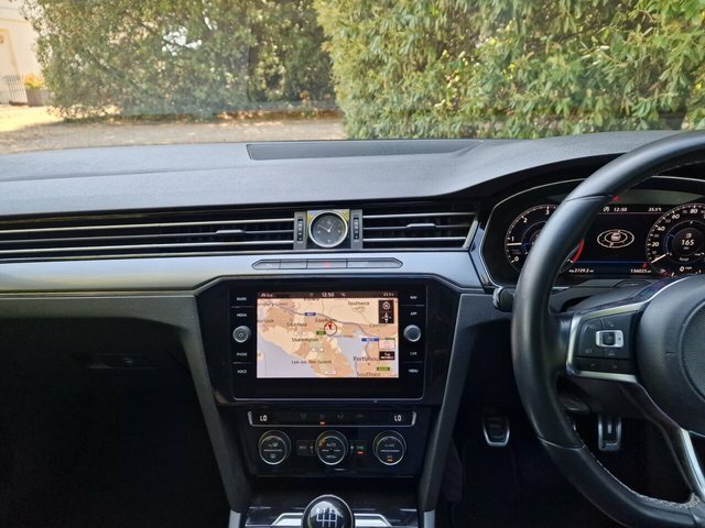 Volkswagen Passat 2.0 Tdi Se Business Dsg 6Spd Euro 6 Ss Black #11