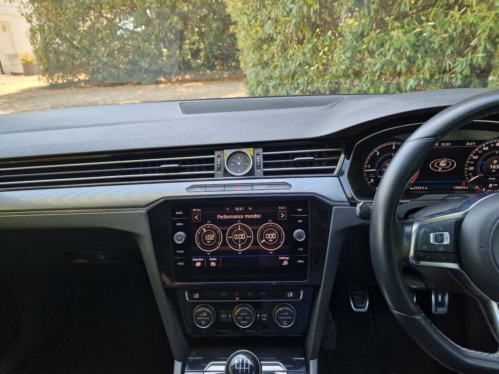 Volkswagen Passat 2.0 Tdi Se Business Dsg 6Spd Euro 6 Ss Black #35