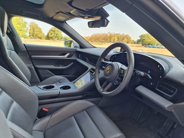 Porsche Taycan 79.2Kwh Sport Turismo Grey #6