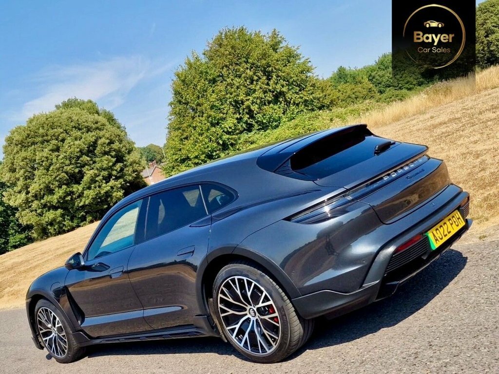 Porsche Taycan Performance Plus 93.4Kwh Turbo Cross Turismo 11Kw White #53