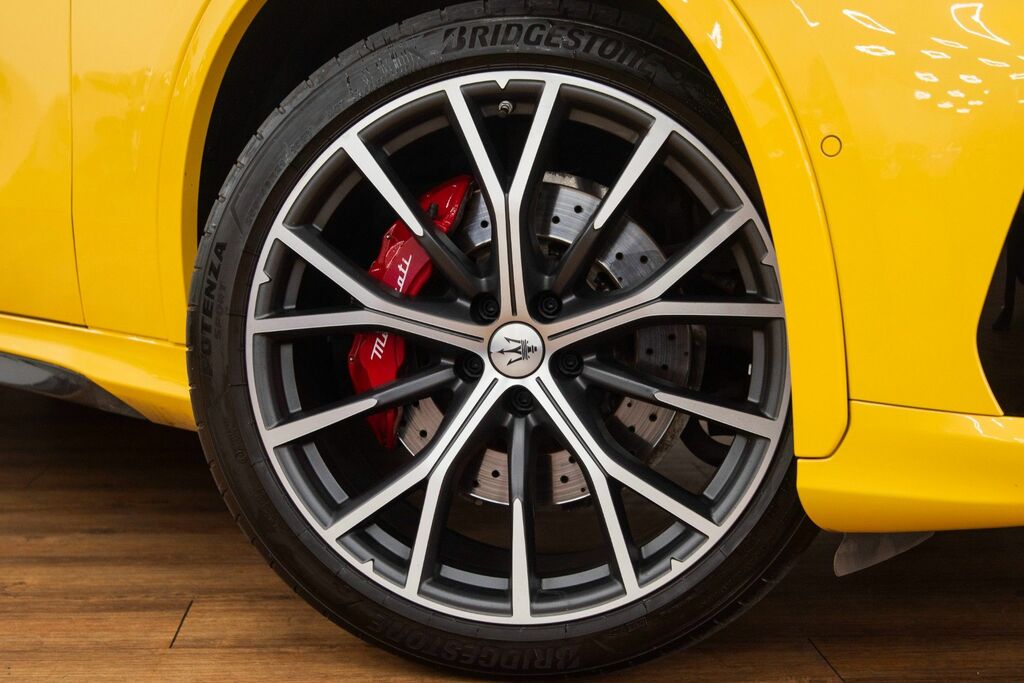 Maserati Grecale Automatic Yellow #5