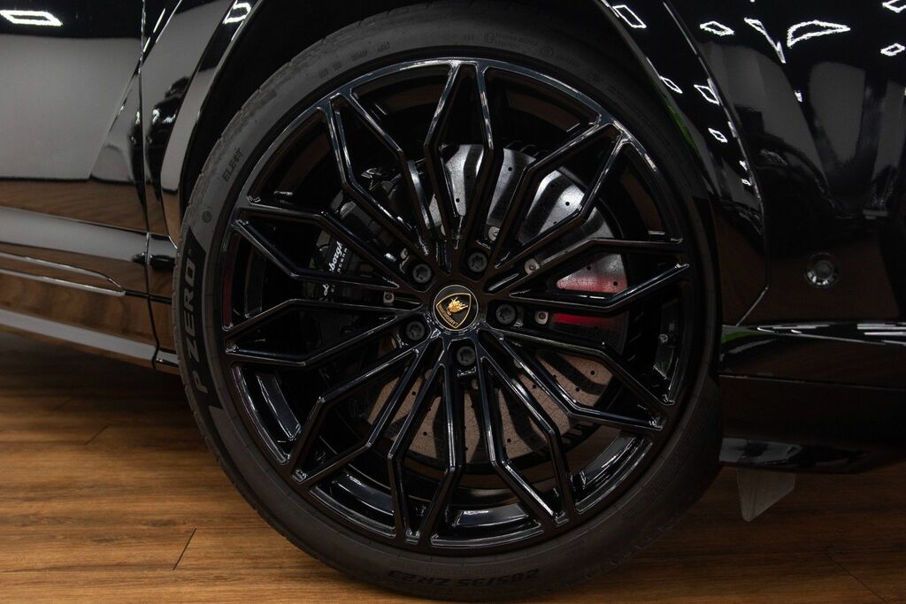 Lamborghini Urus Automatic Black #5