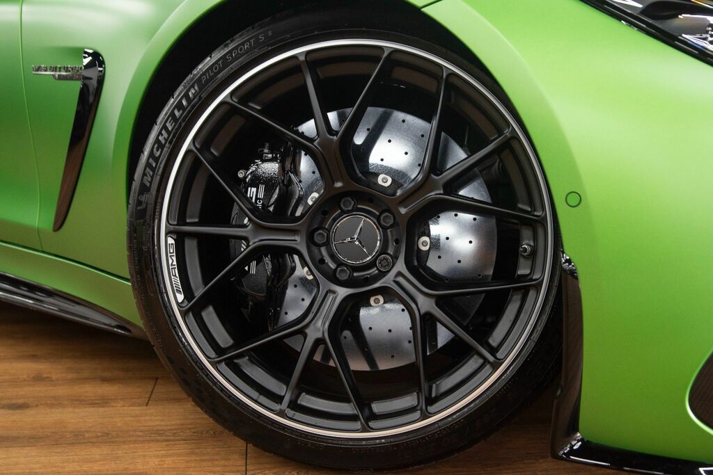 Mercedes-Benz AMG GT Automatic Green #5