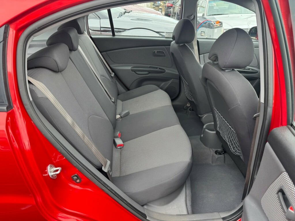 Kia RIO 1.4 Domino Hatchback 139 Gkm, Black #11