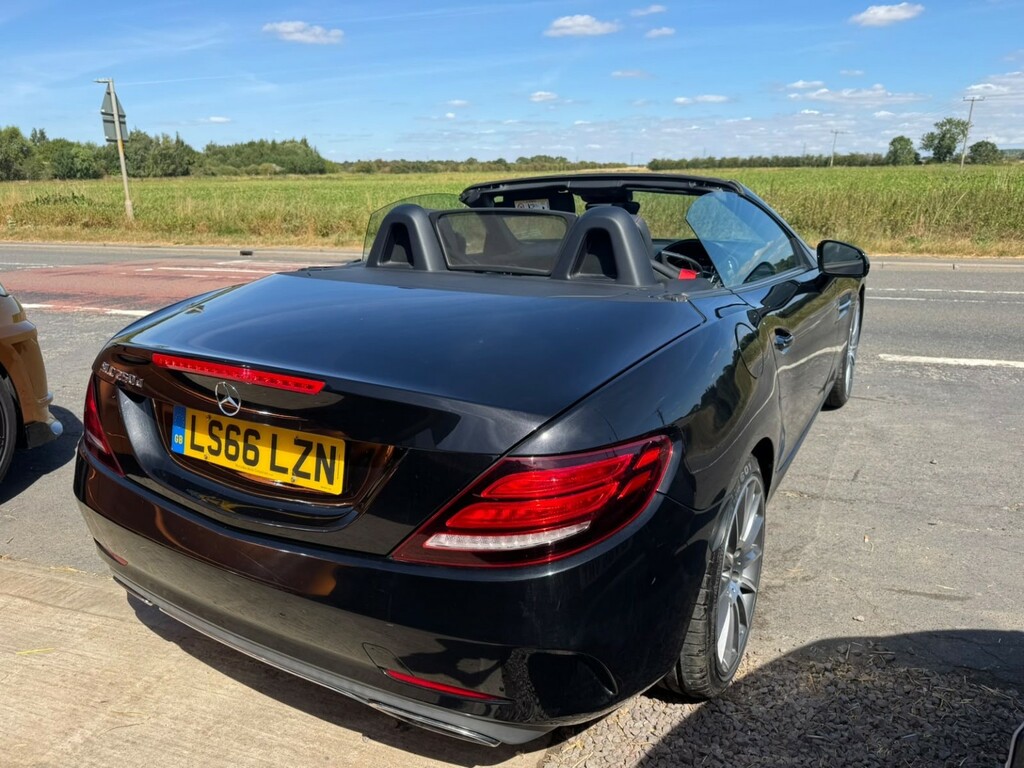 Mercedes-Benz SLC 2.1 Slc250d Amg Line Black #4