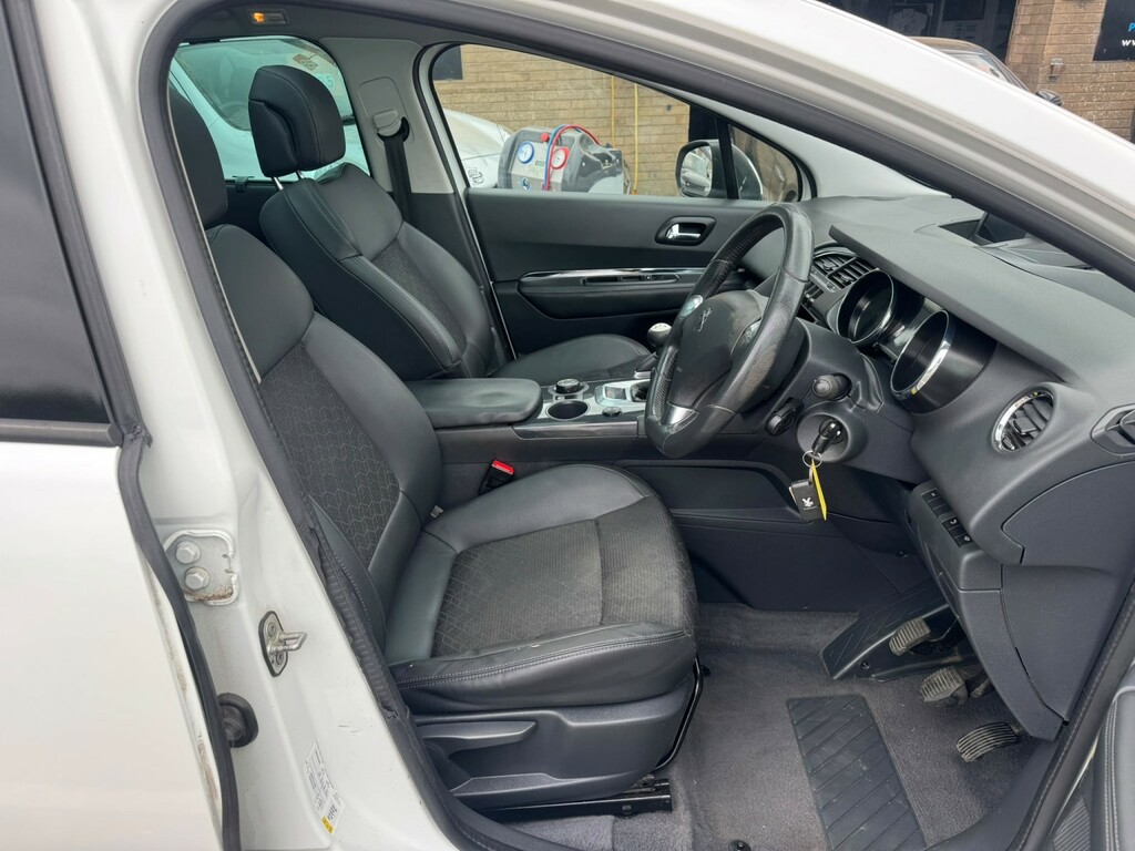 Peugeot 3008 1.6 Hdi Allure White #6