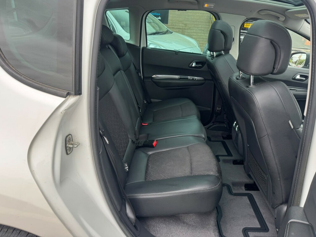 Peugeot 3008 1.6 Hdi Allure Suv Euro 5 115 P Grey #10
