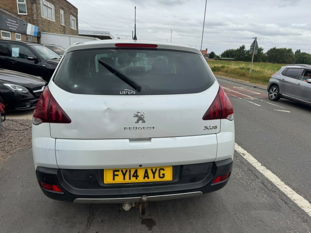Peugeot 3008 1.6 Hdi Allure White #3