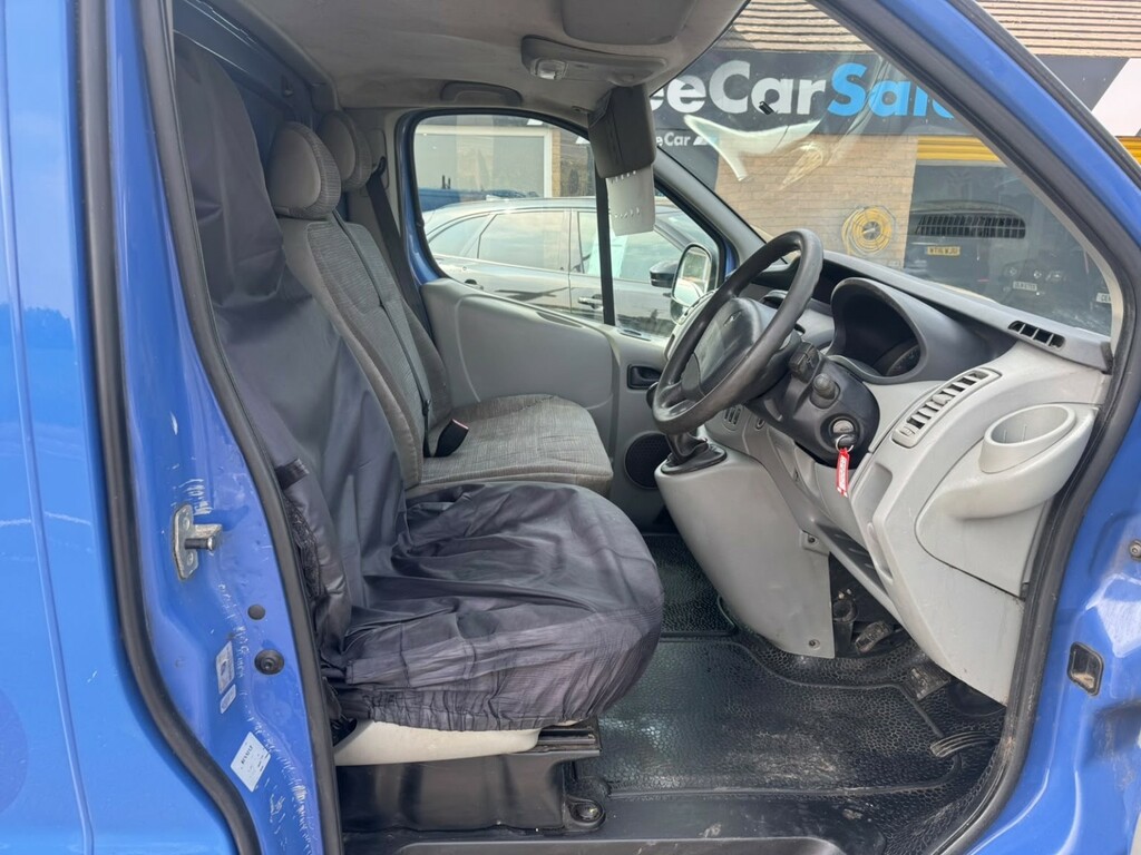 Renault Trafic 2.0 Sl27 Dci 115 Blue #5