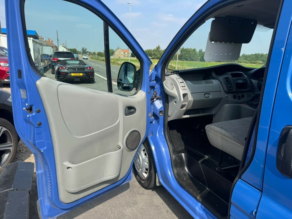 Renault Trafic 2.0 Sl27 Dci 115 Blue #6