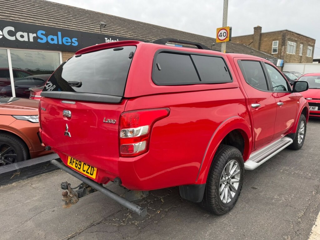 Mitsubishi L200 Pickup 2.4 Di-d Dc Titan 2019 AF69CZD Red #4
