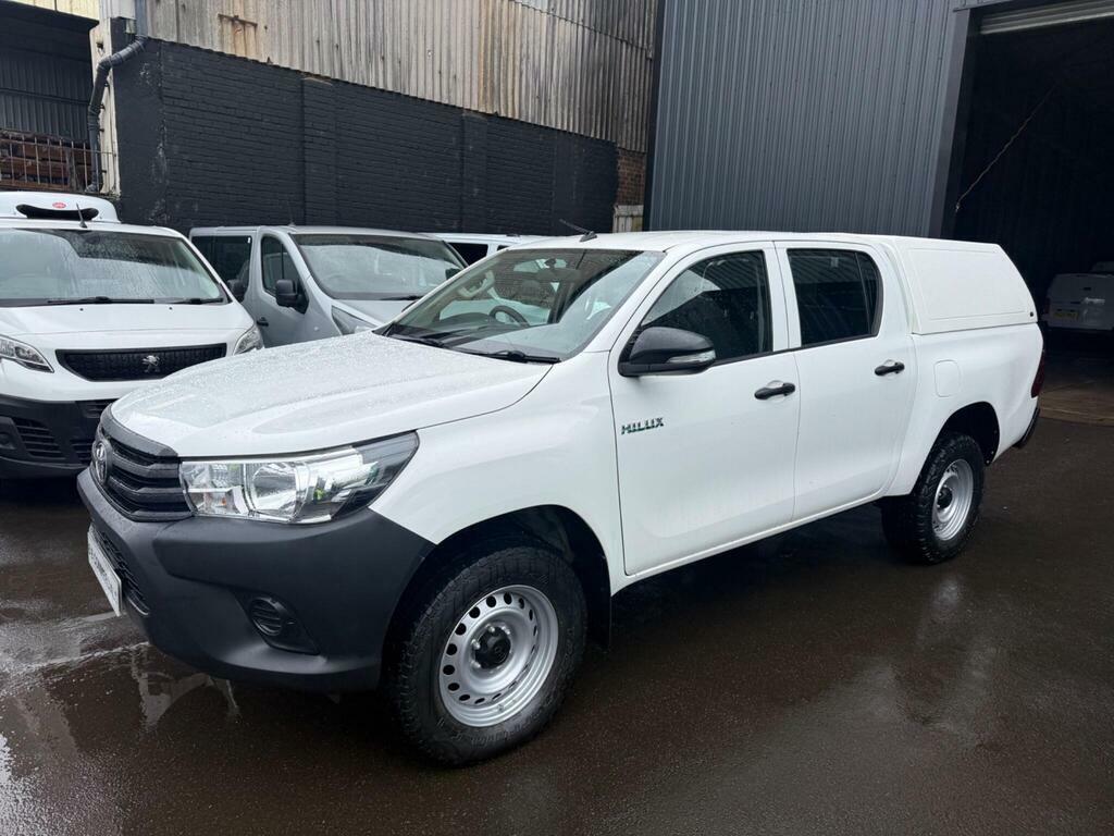 Toyota HILUX 2.4 D-4d Active 4Wd Euro 6 White