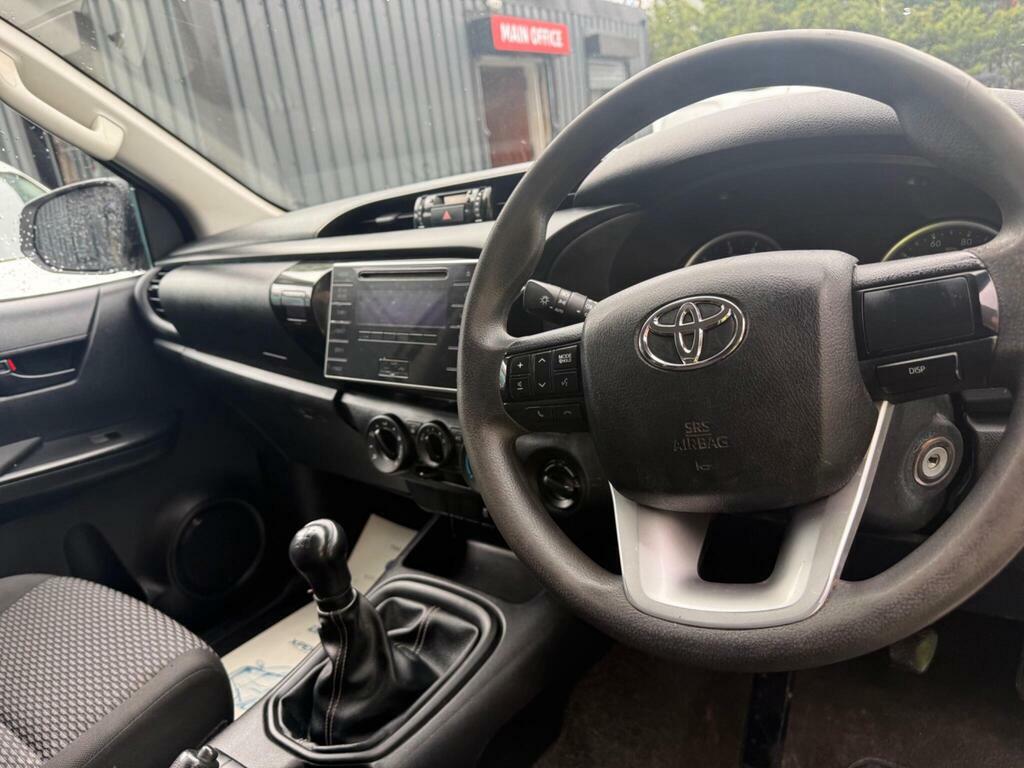 Toyota HILUX D-4d Invincible X Blue #8