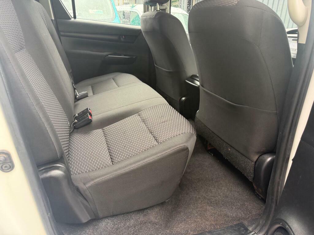 Toyota HILUX D-4d Invincible X Blue #12
